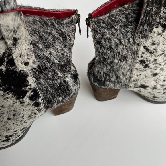 Alcala George Women's Cow Hair Booties - Unique Western Designer Styling! - Picture 12 of 16